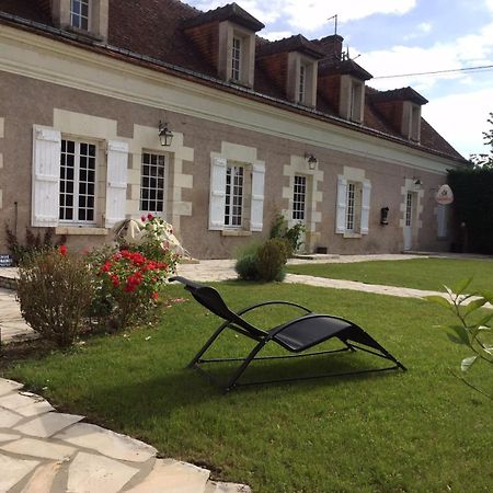 Maison Des Arts Francueil Bagian luar foto